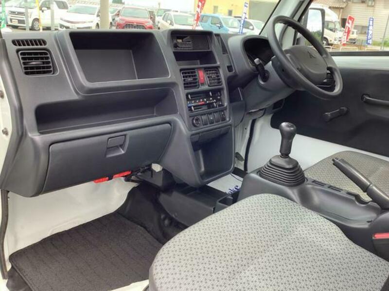 MINICAB TRUCK