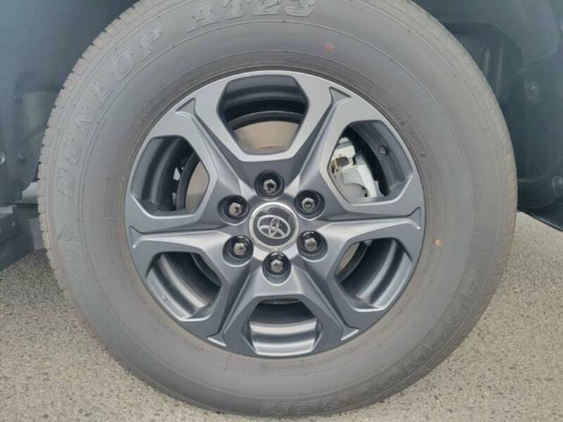 LAND CRUISER
