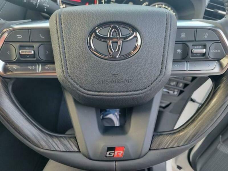 LAND CRUISER