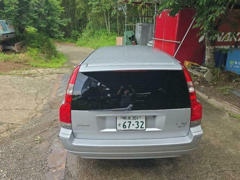 V70