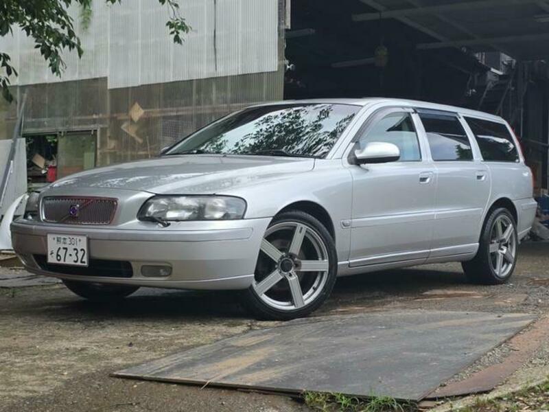 VOLVO V70