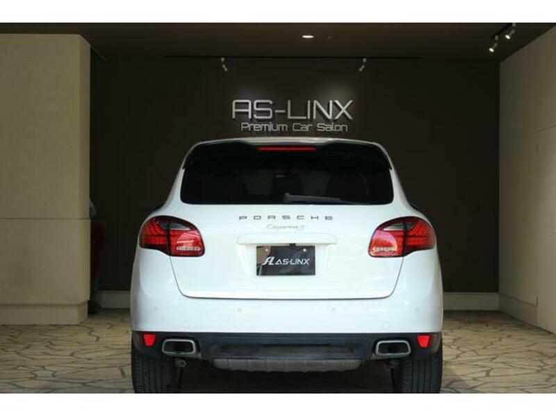 CAYENNE