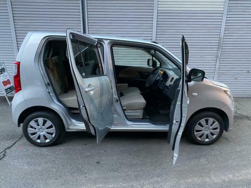 WAGON R