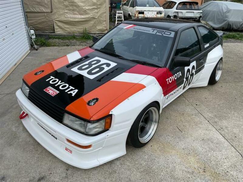 COROLLA LEVIN