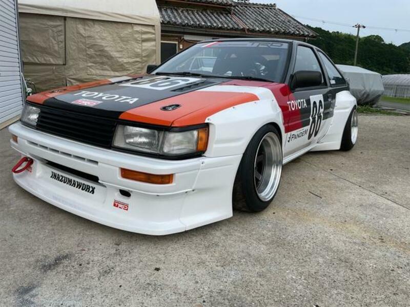 COROLLA LEVIN