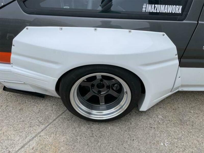 COROLLA LEVIN