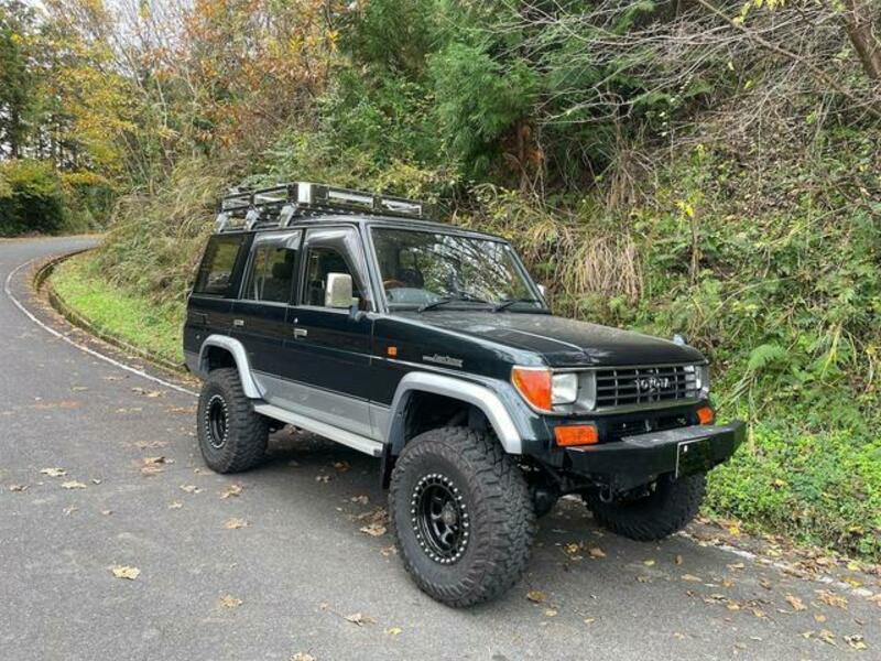TOYOTA LAND CRUISER PRADO