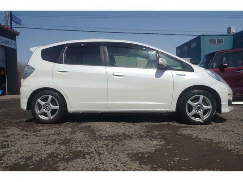 FIT HYBRID