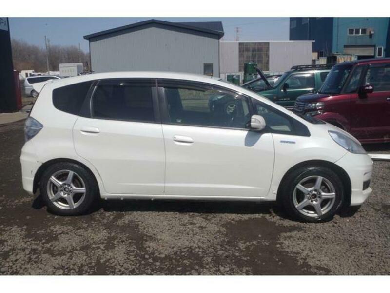FIT HYBRID