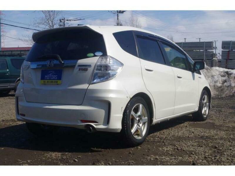 FIT HYBRID