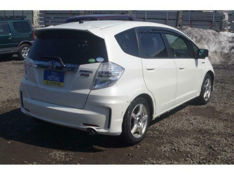 FIT HYBRID