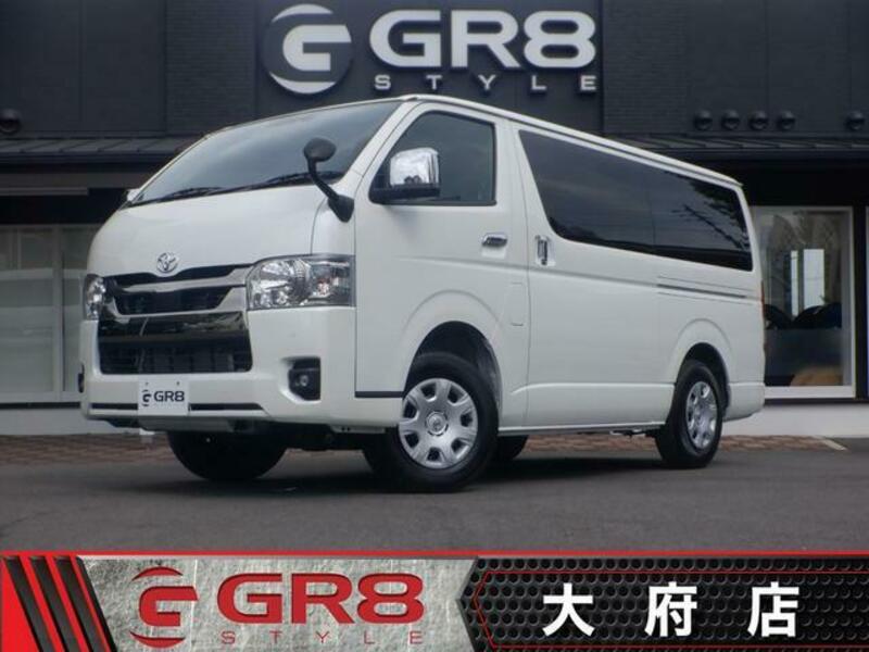 TOYOTA HIACE VAN