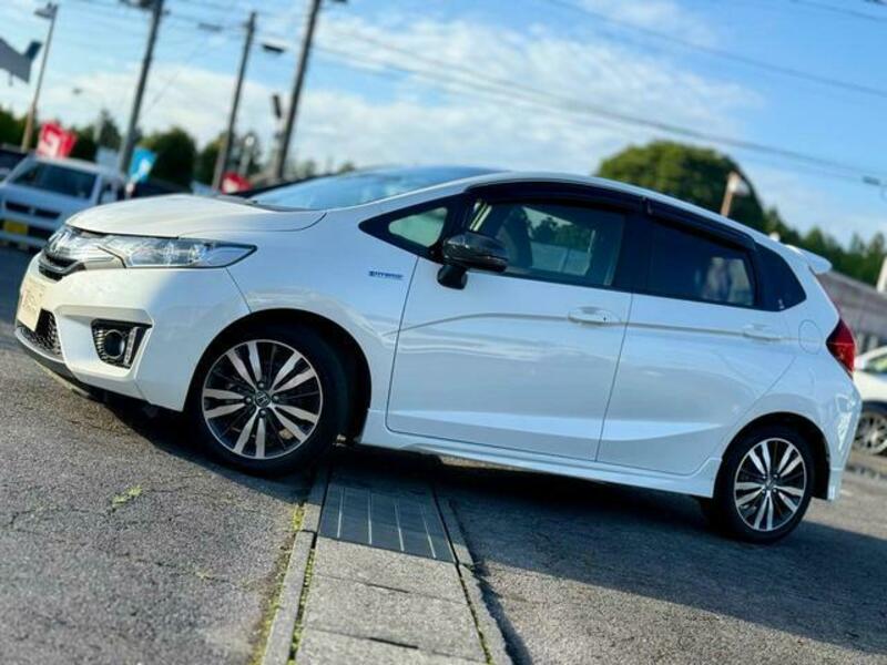 FIT HYBRID