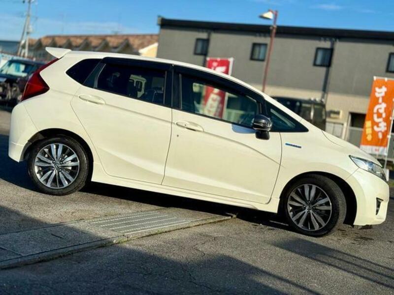 FIT HYBRID
