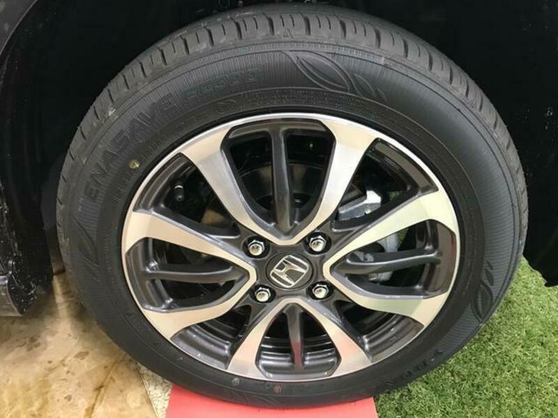 N BOX CUSTOM