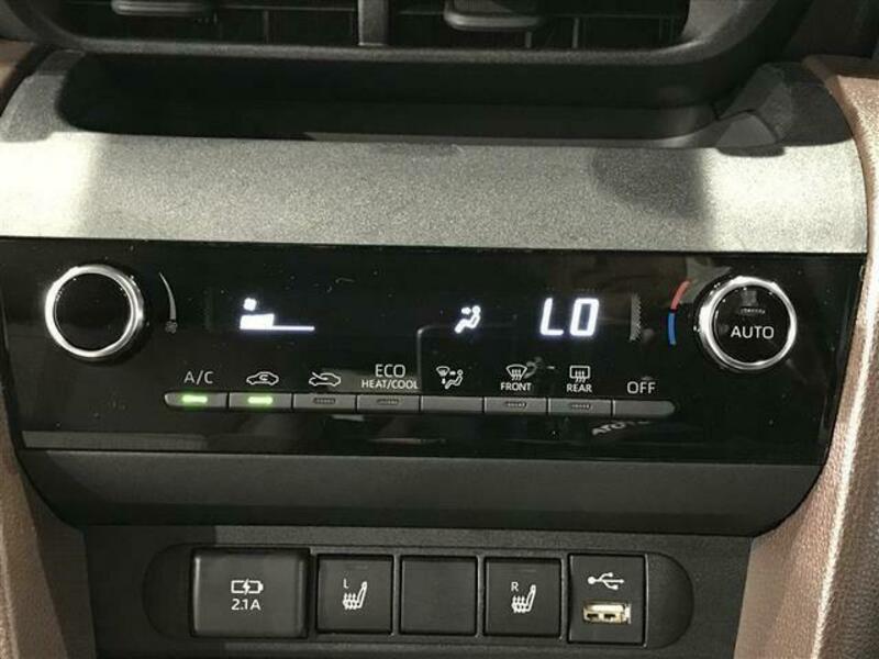 YARIS CROSS