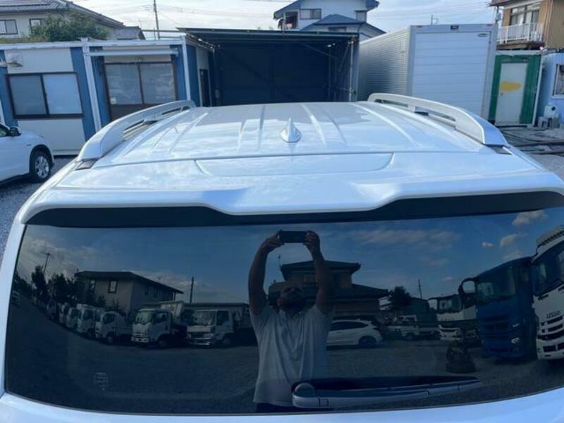 LAND CRUISER