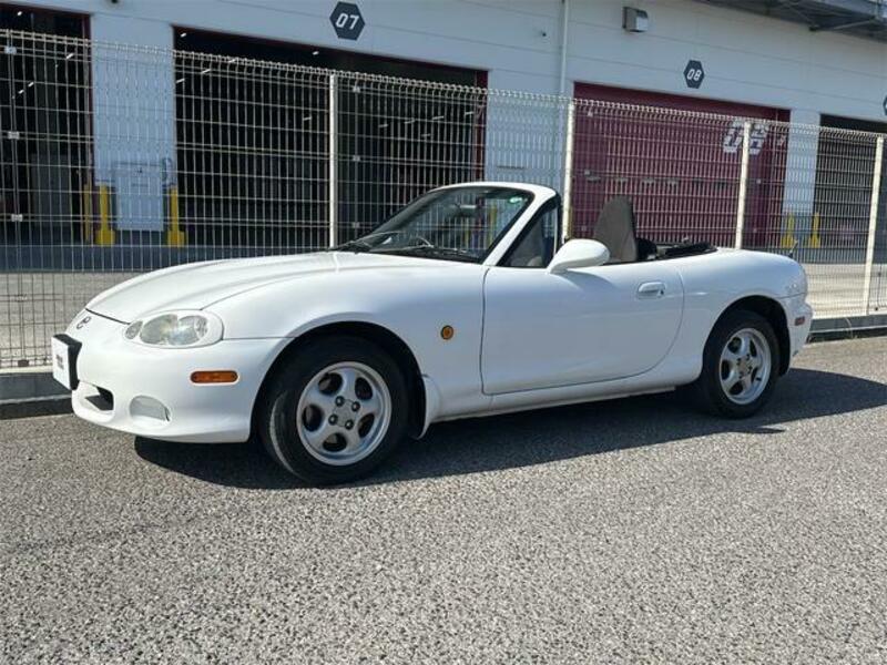 ROADSTER