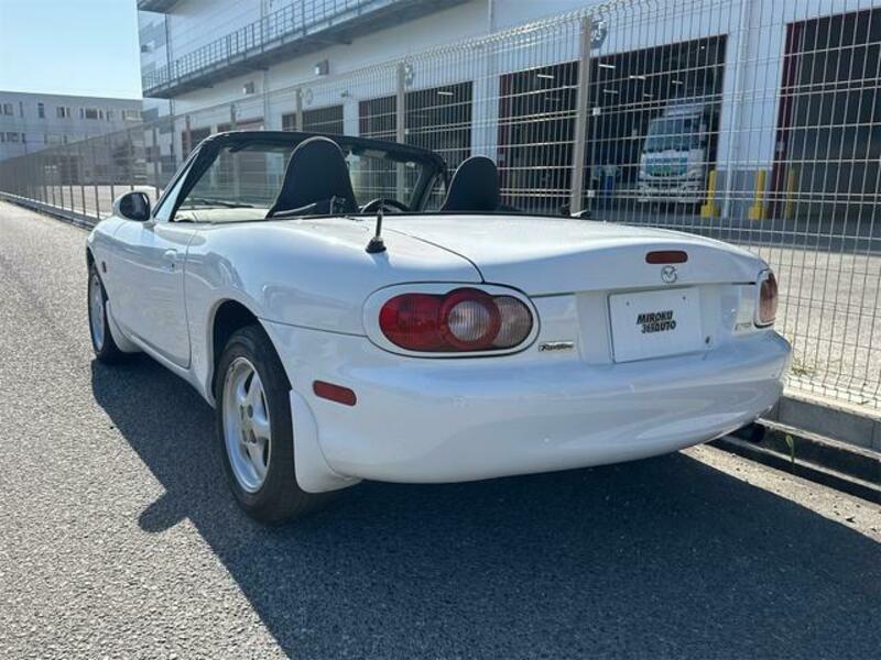 ROADSTER