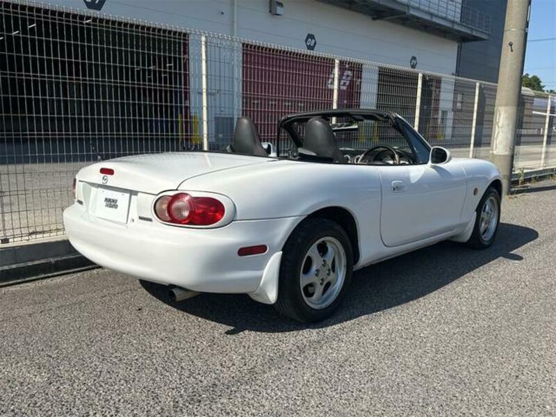 ROADSTER