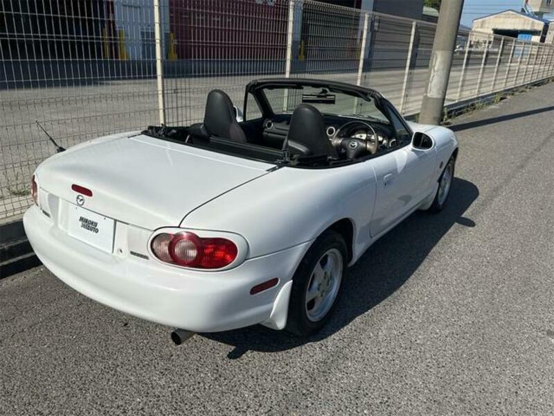 ROADSTER