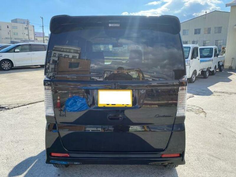 N BOX CUSTOM