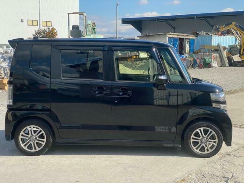 N BOX CUSTOM