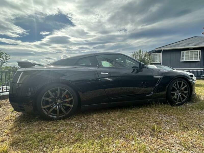 GT-R