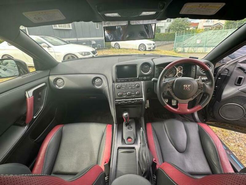 GT-R