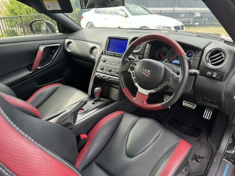 GT-R