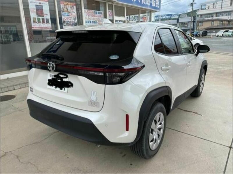 YARIS CROSS