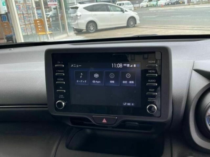 YARIS CROSS