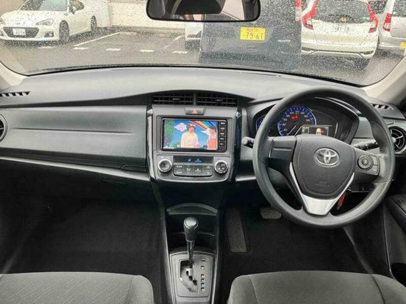 COROLLA AXIO