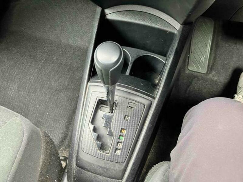 COROLLA AXIO