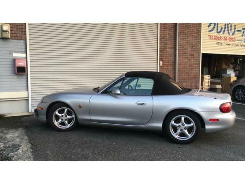 ROADSTER