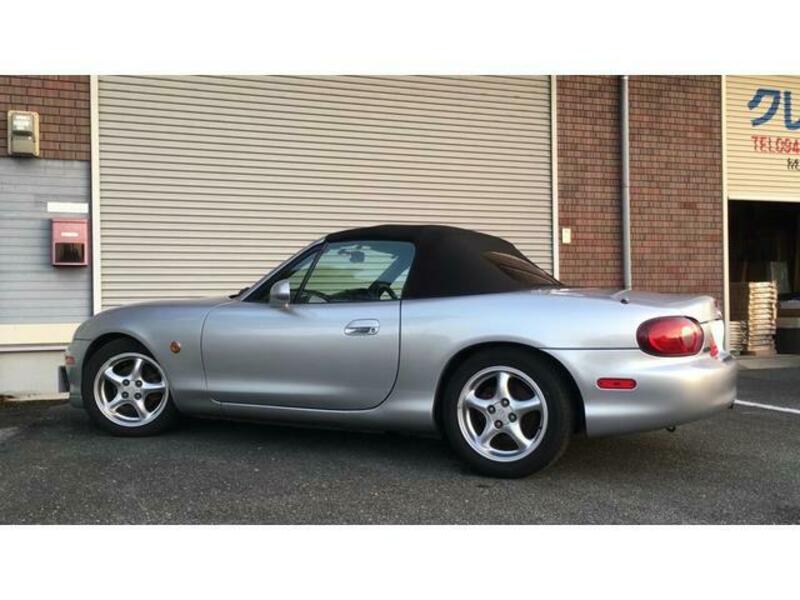 ROADSTER