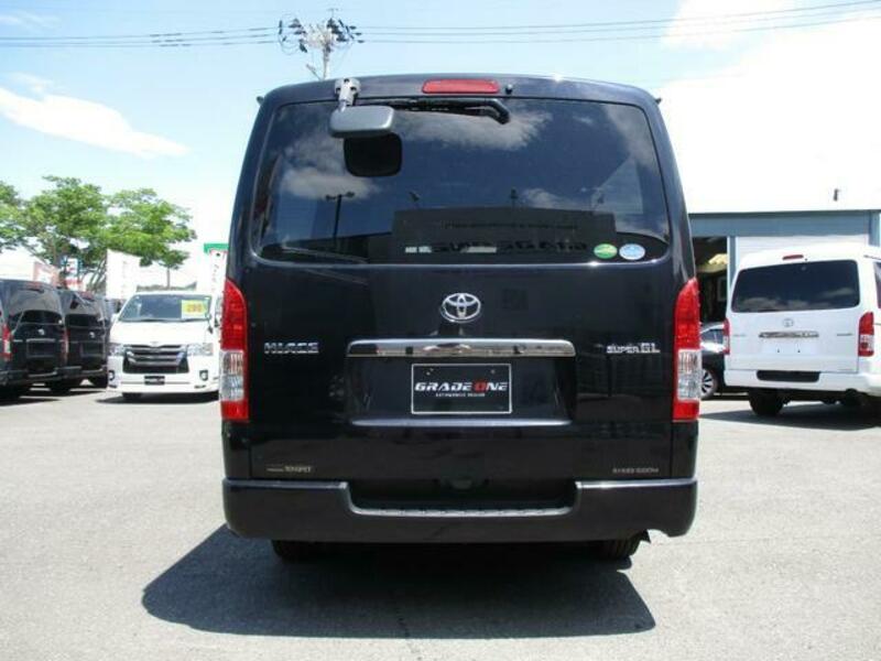 HIACE VAN