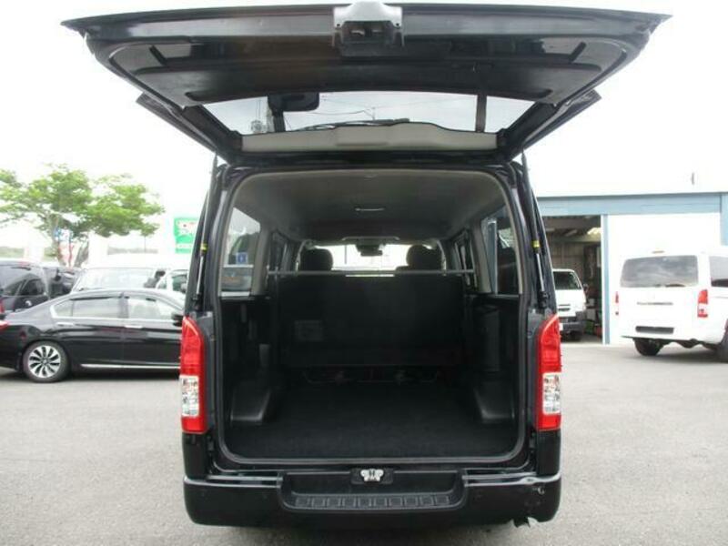 HIACE VAN