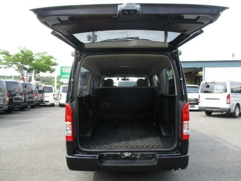 HIACE VAN