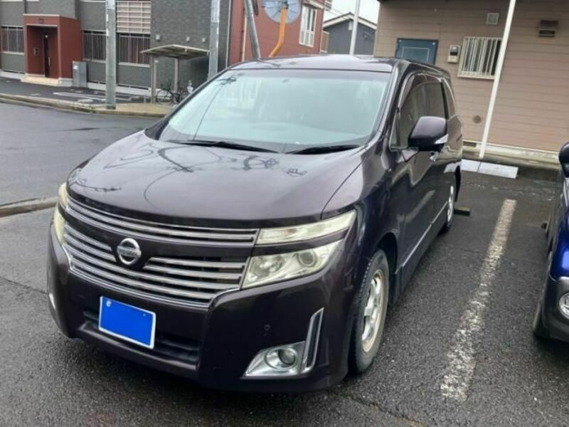 NISSAN ELGRAND