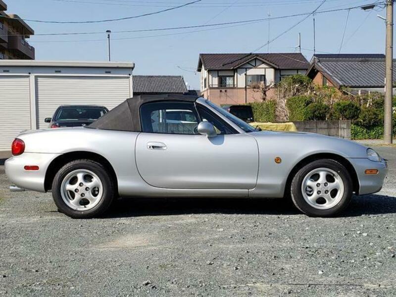 ROADSTER