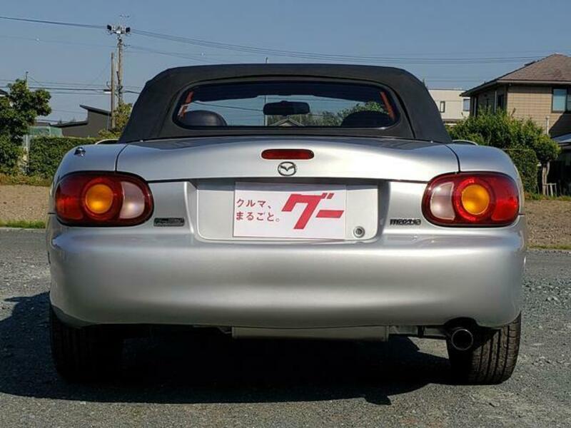 ROADSTER