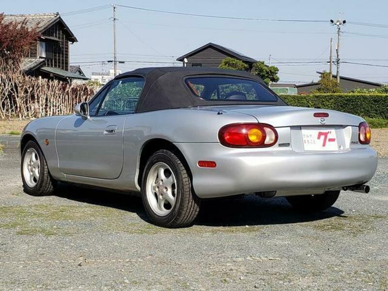 ROADSTER