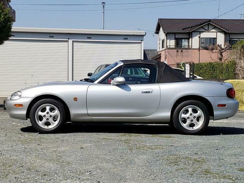 ROADSTER