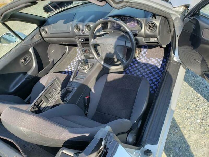 ROADSTER