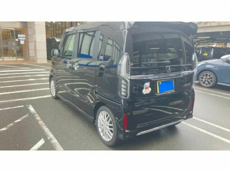 N BOX CUSTOM