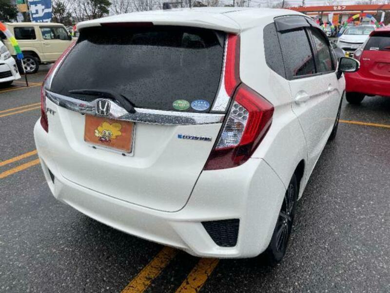 FIT HYBRID