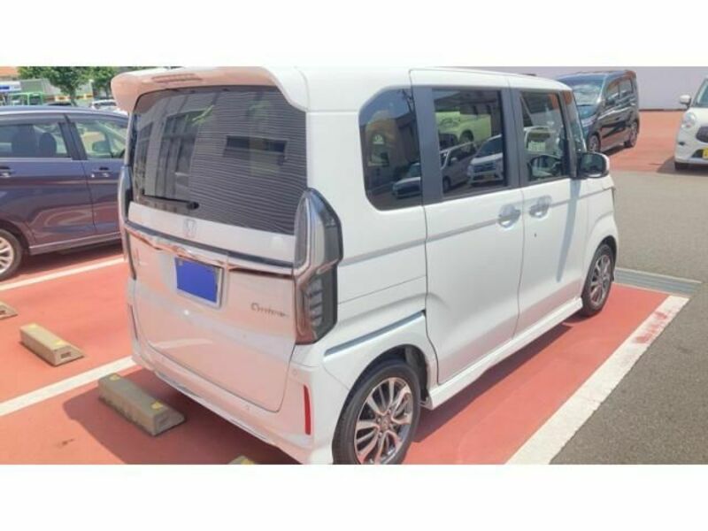 N BOX CUSTOM
