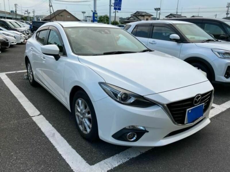 MAZDA AXELA HYBRID