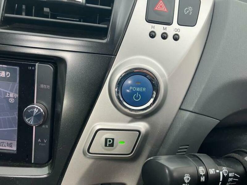 PRIUS ALPHA